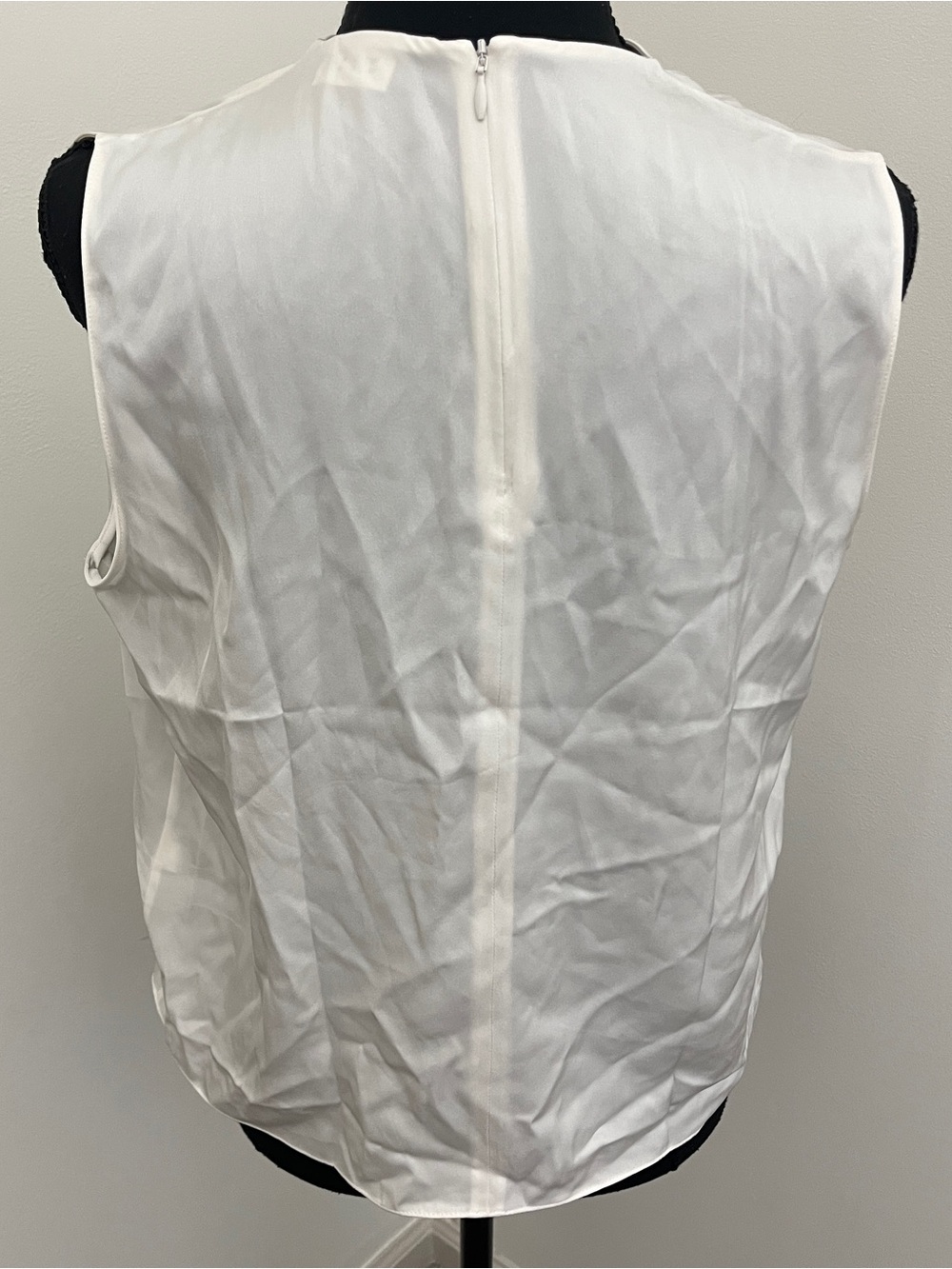 LilySilk 90% Mulberry Silk Sleeveless Blouse – Size M White - Picture 3 of 7